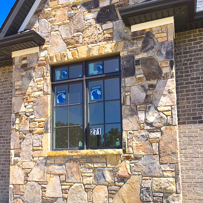 veneer & building stone, boulder look stone company.